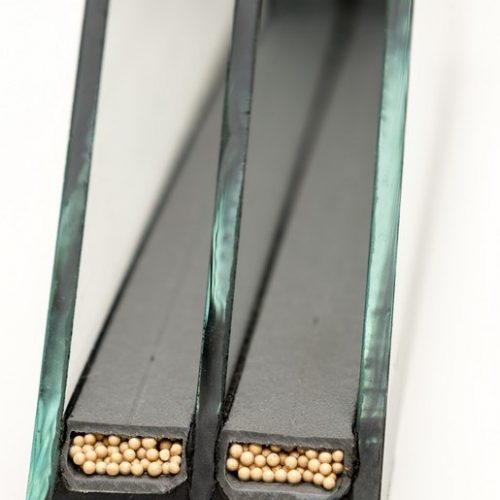 Тепла дитанційна рамка